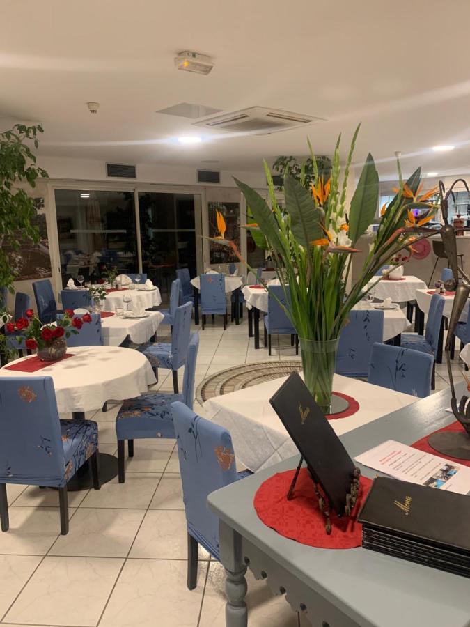 Hotel Restaurant De La Mer Golfe-Juan Buitenkant foto