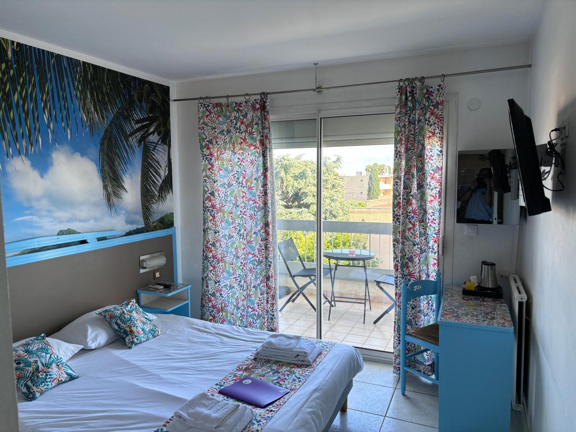 Hotel Restaurant De La Mer Golfe-Juan Buitenkant foto