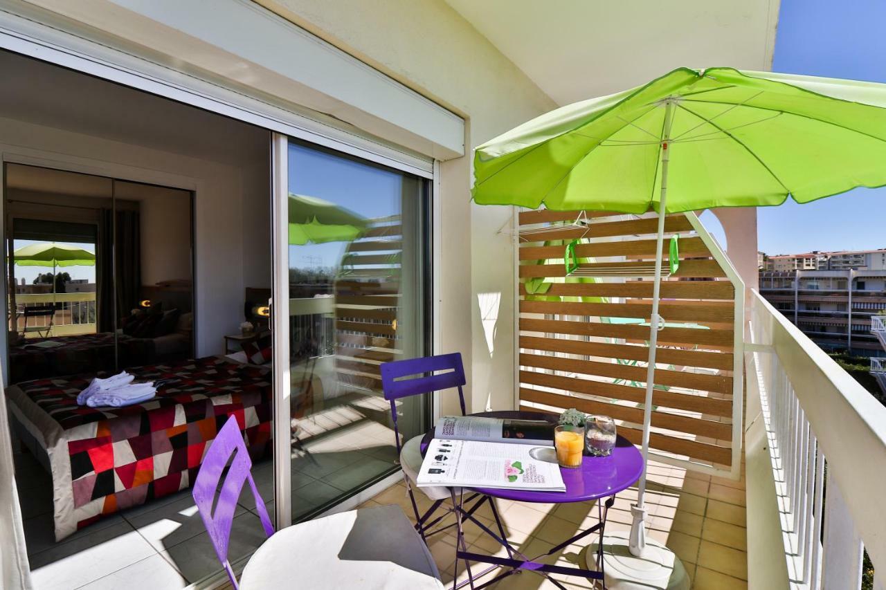 Hotel Restaurant De La Mer Golfe-Juan Buitenkant foto